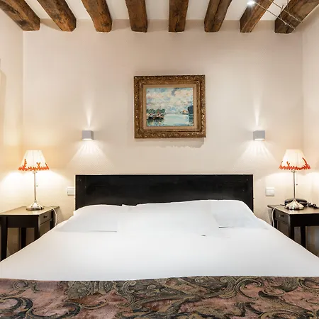 L'absinthe 3* Honfleur