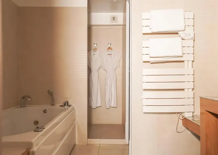 L'absinthe 3* 翁弗勒尔