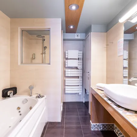 L'absinthe 3* 翁弗勒尔