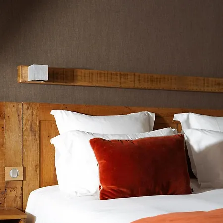 Hotell L'absinthe 3*