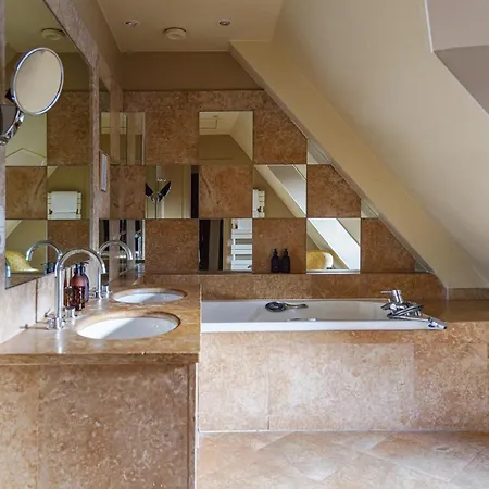 L'absinthe Hotell Honfleur