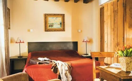 L'absinthe Ξενοδοχείο