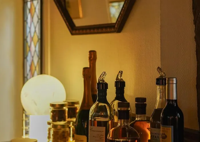 Hotell L'absinthe 3*